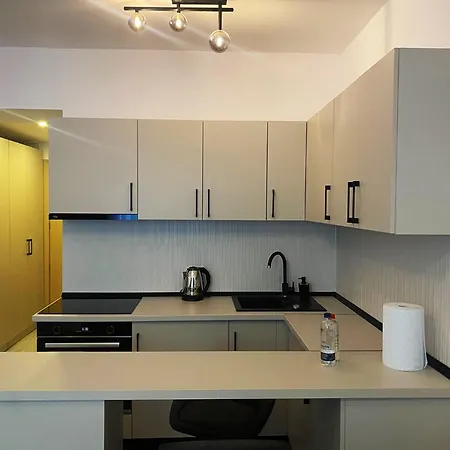 Yamaluxe - Cozy & Stylish With Many Facilities Bukarest